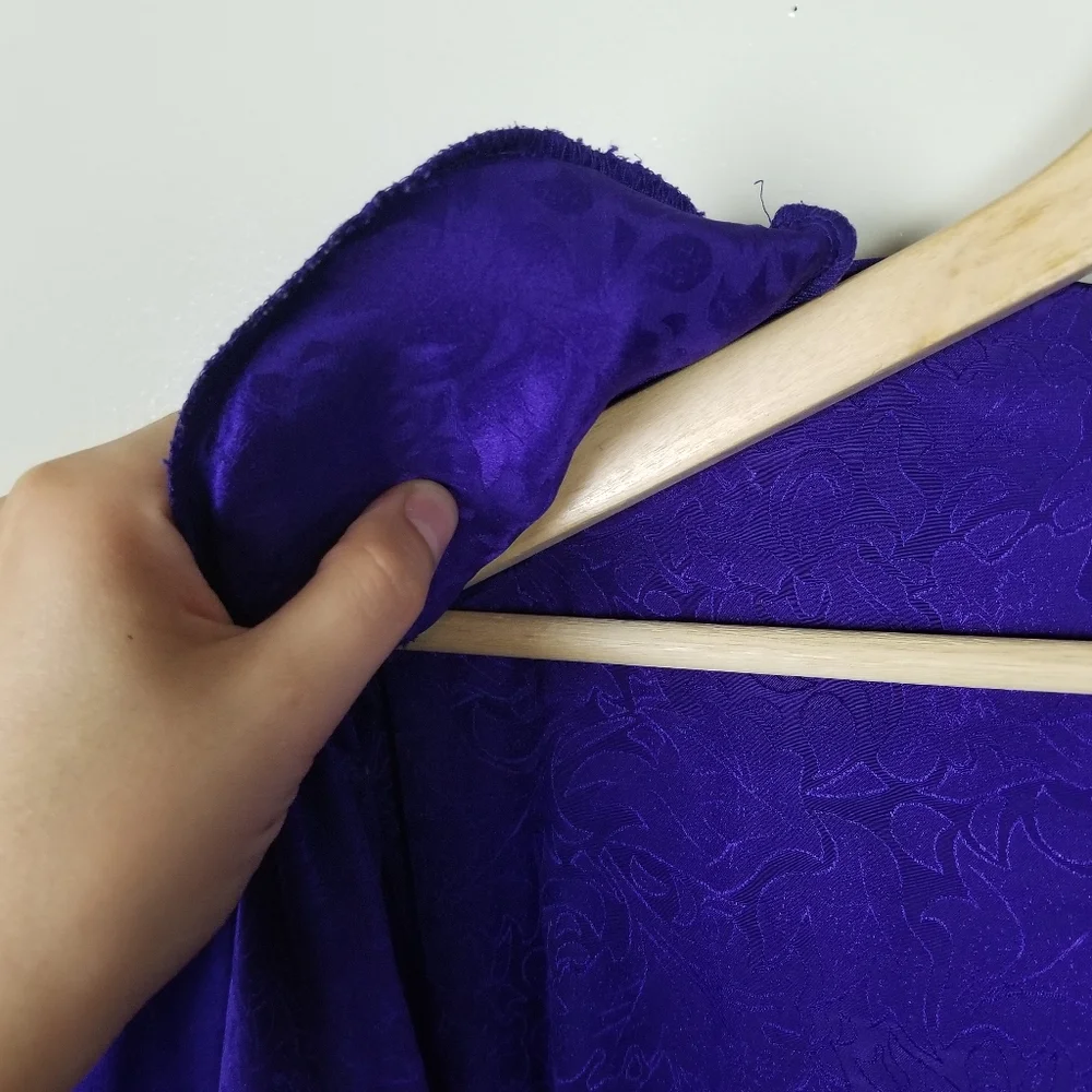 VINTAGE VICTORIA’S SECRET Gold Label Long Satin Robe Waist Tie Royal Purple US M